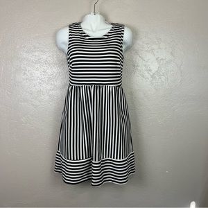 Daisy Fuentes‎ women sleeveless black white striped mini dress size M